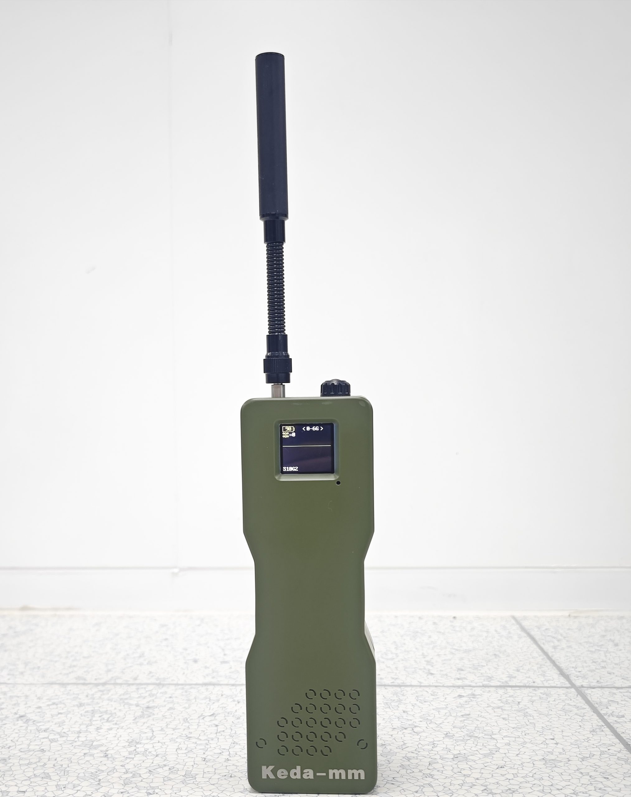 P29 handheld drone detection and early warning device